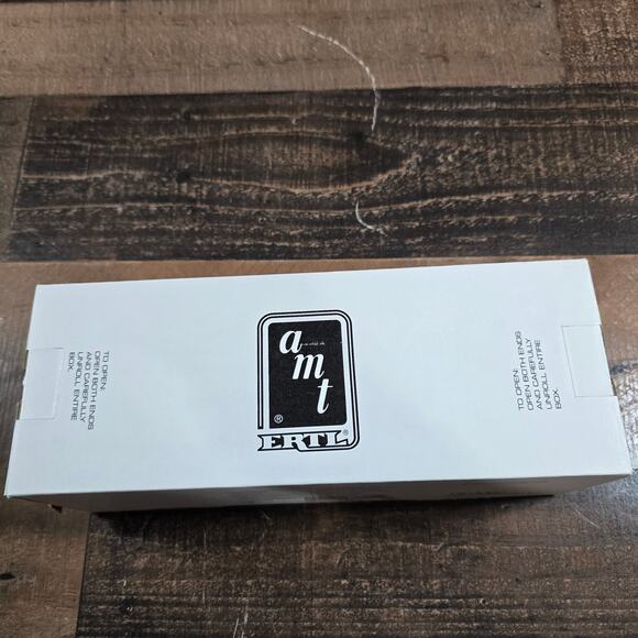 Ertl AMT 1993 Chevy C-1500 Extended-Cab Victory Red Dealer Promo - Picture 10 of 11